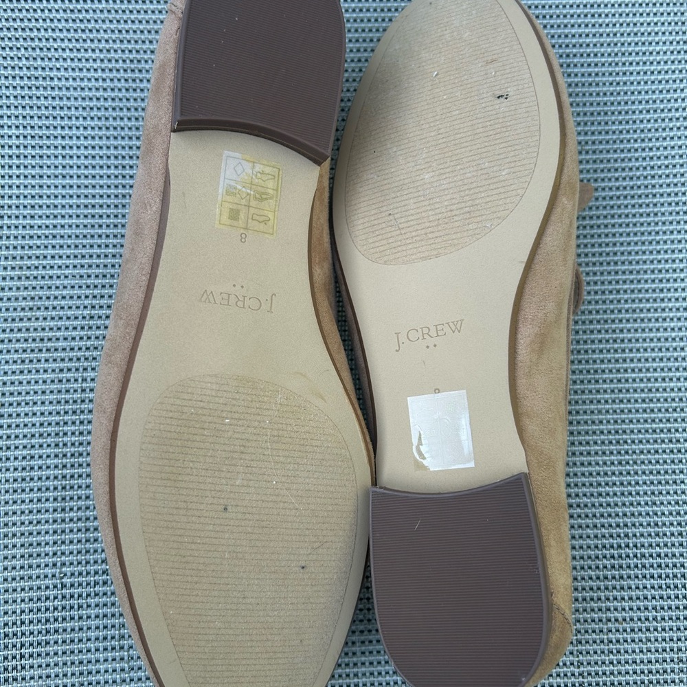 New J crew Size 8 faux suede bow loafer Tan preppy classic lagenlook - Picture 3 of 4
